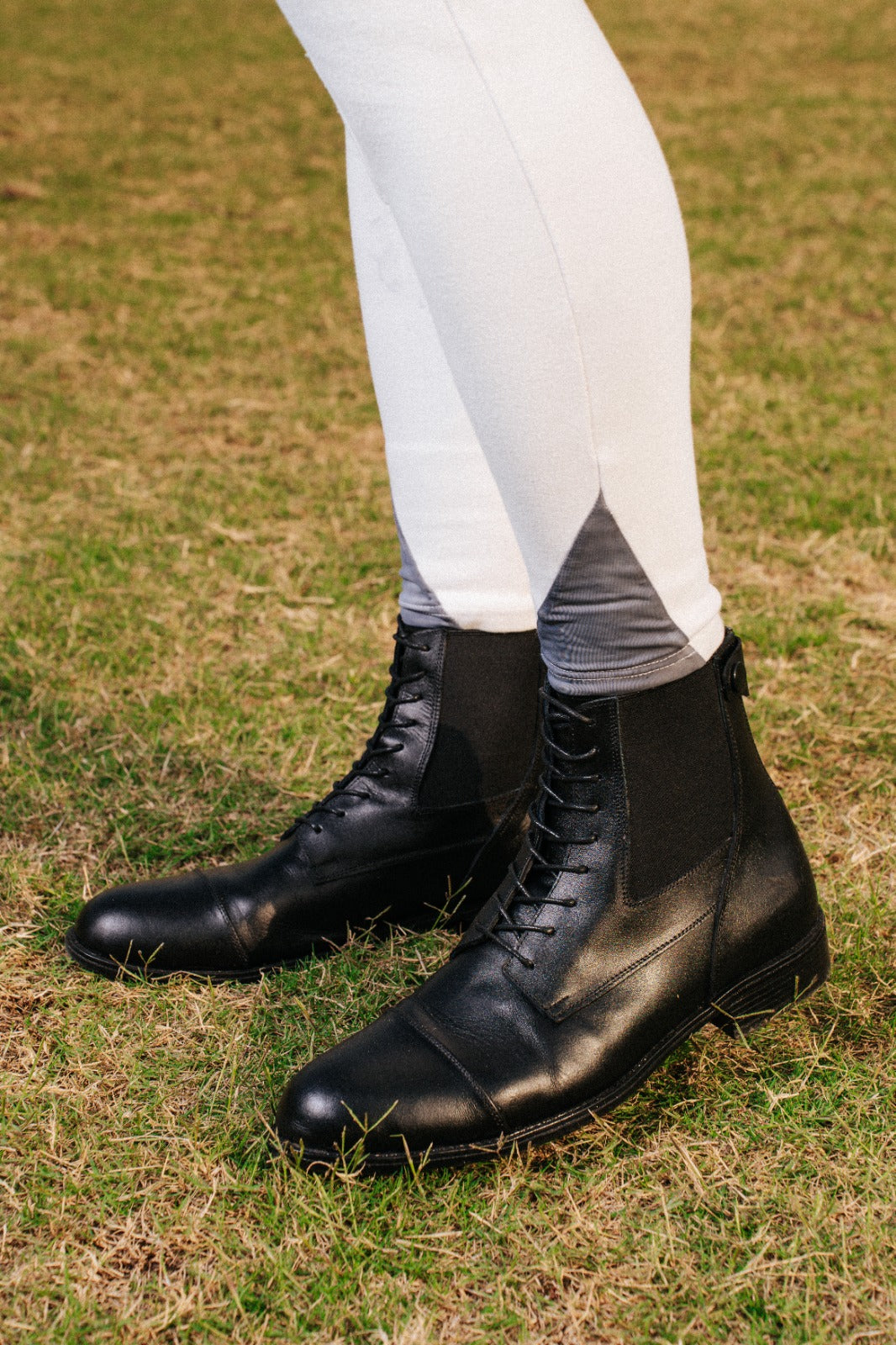 New Edition Short boots In Straps - Black color